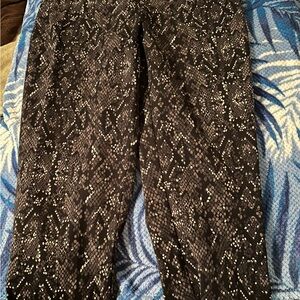 Isaac Mizrahi Black and White Textured Pants Never Worn Without Tags